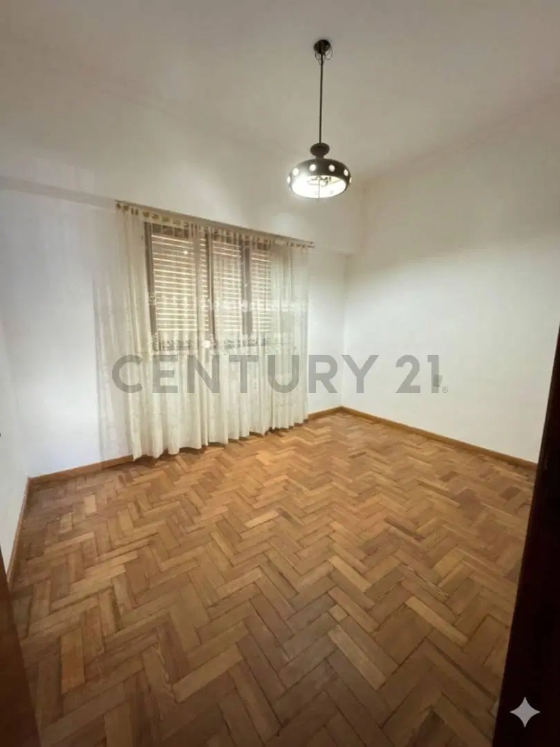 AMPLIA CASA EN ALQUILER CON 2 HABITACIONES, TOLOSA 118 ENTRE 531 Y 532 2