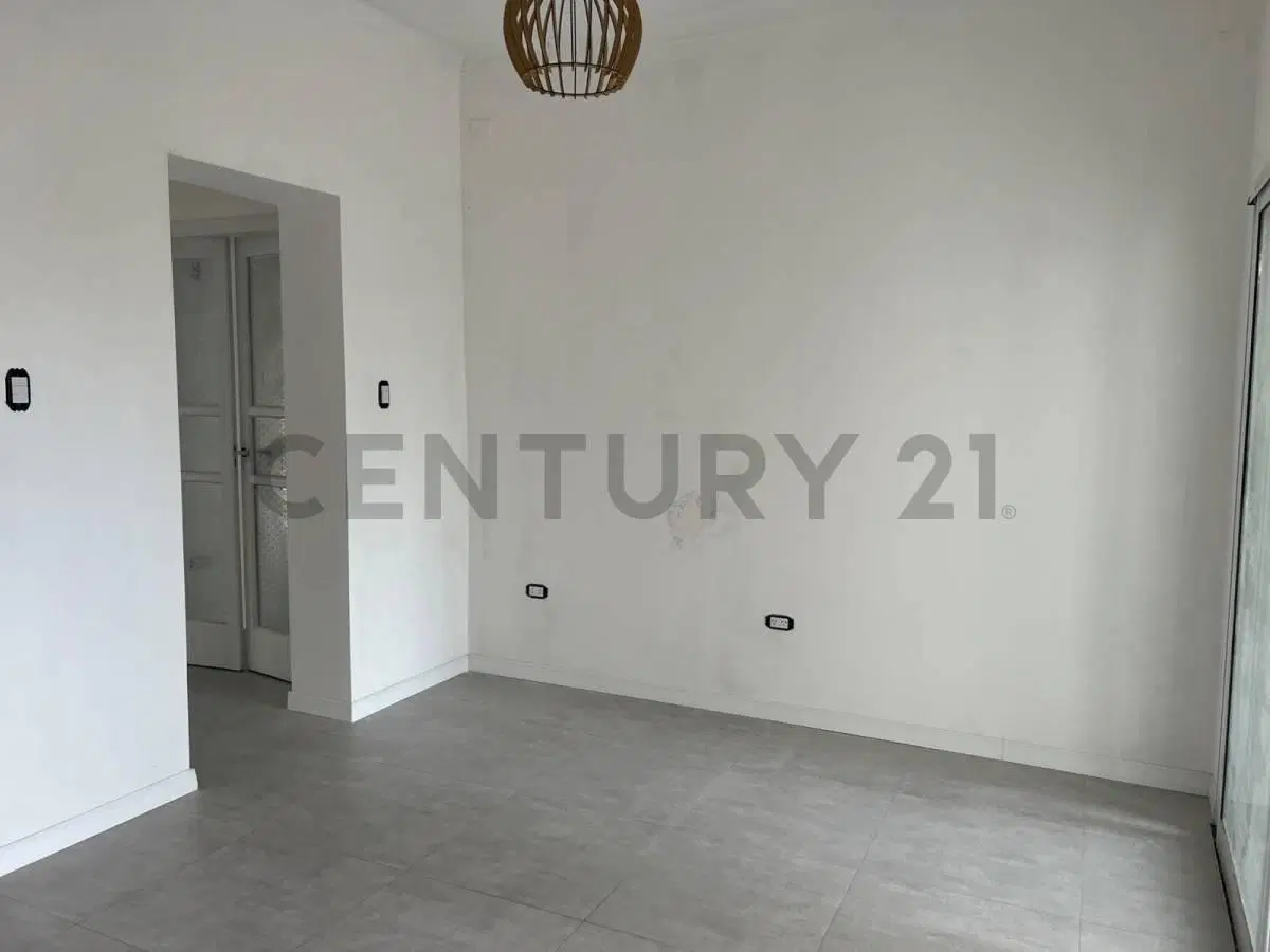 VENTA CASA TIPO PH FRENTE AL PARQUE SAAVEDRA 2