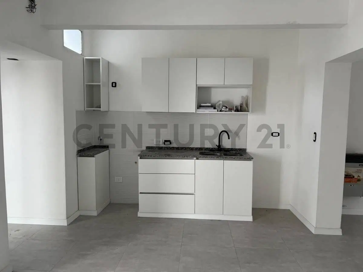 VENTA CASA TIPO PH FRENTE AL PARQUE SAAVEDRA 5