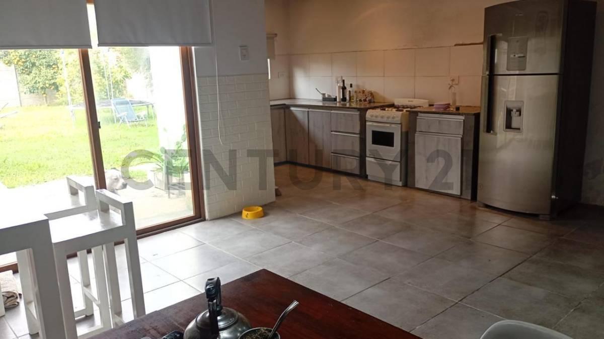 Foto de VENTA DE CASA EN Lisandro Olmos, LA PLATA, imagen 4