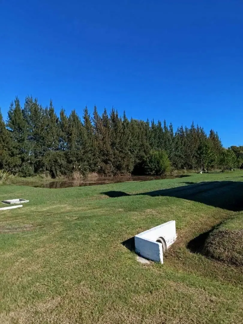 LOTE DE 1033 m2 con pileta y galería En Condominio Finca Rincón Dorado - Arana, La Plata 3