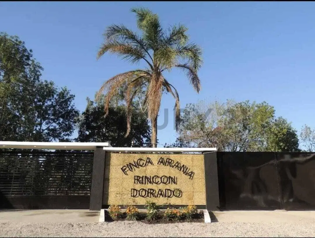 LOTE DE 1033 m2 con pileta y galería En Condominio Finca Rincón Dorado - Arana, La Plata 2