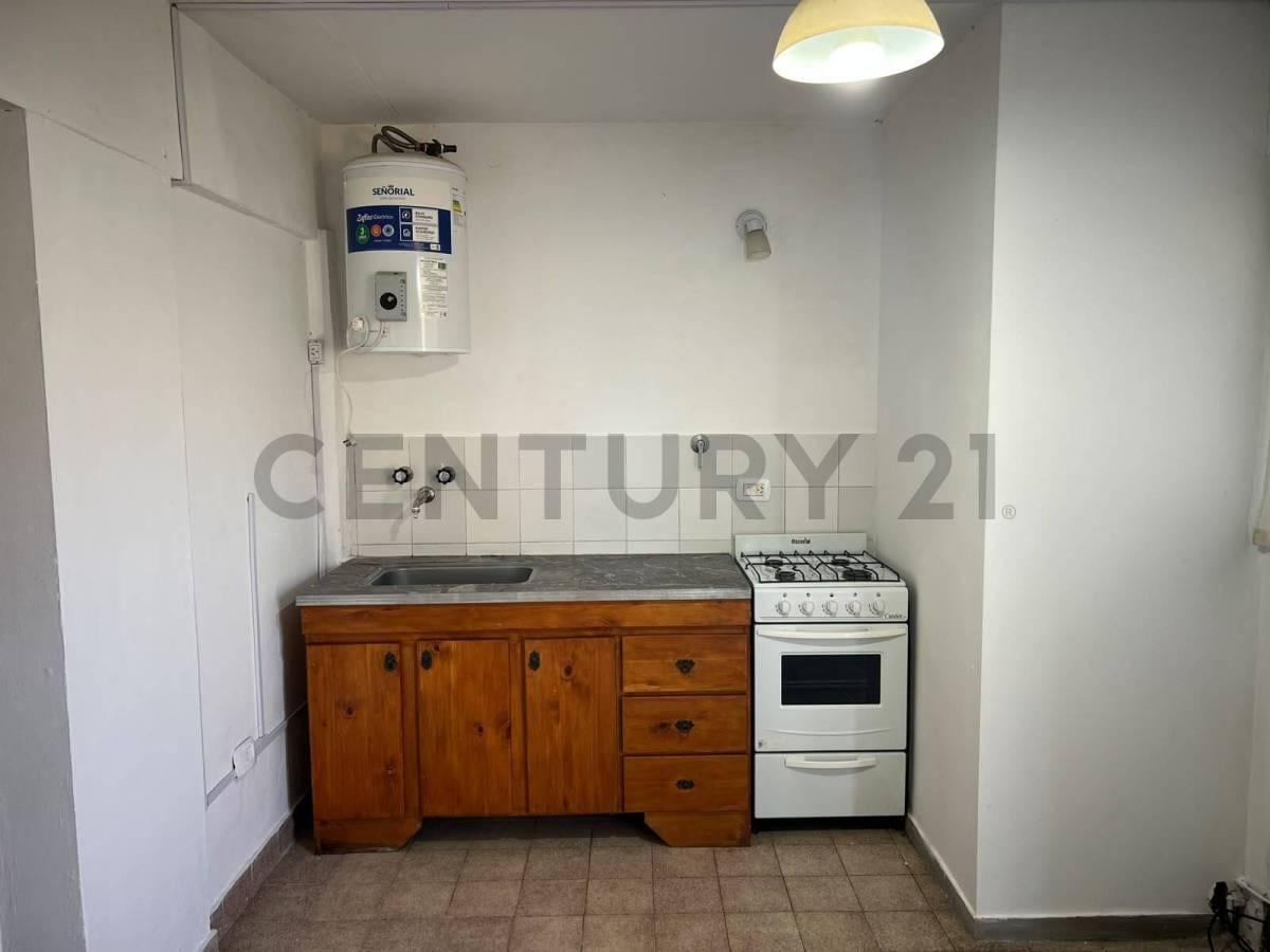 Foto de Monoambiente/ oficina en alquiler en Tolosa, imagen 2
