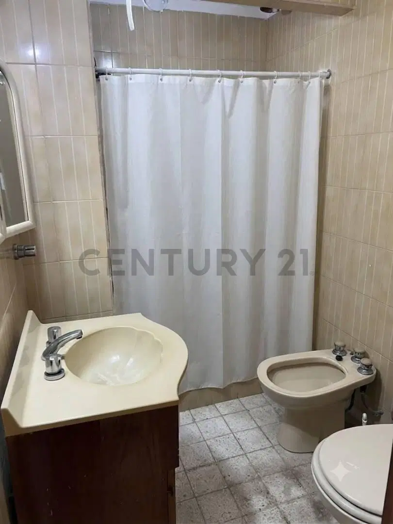 ALQUILER Dto. 1 dormitorio tipo PH en Tolosa 4