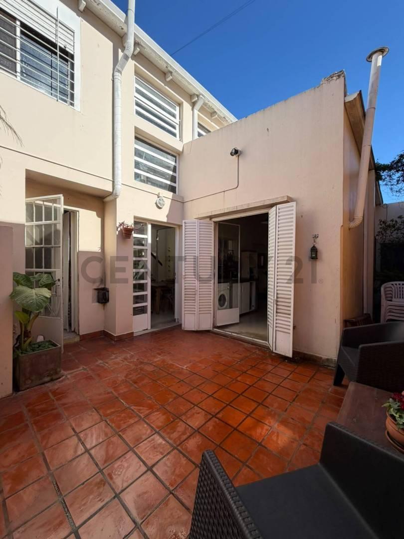 Foto de CASA A LA VENTA EN 59 CASI 28, FUNCIONAL Y ESTETICA!, imagen 2