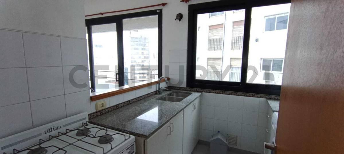 Foto de DEPARTAMENTO DE 1 DORMITORIO Y COCHERA!, imagen 4