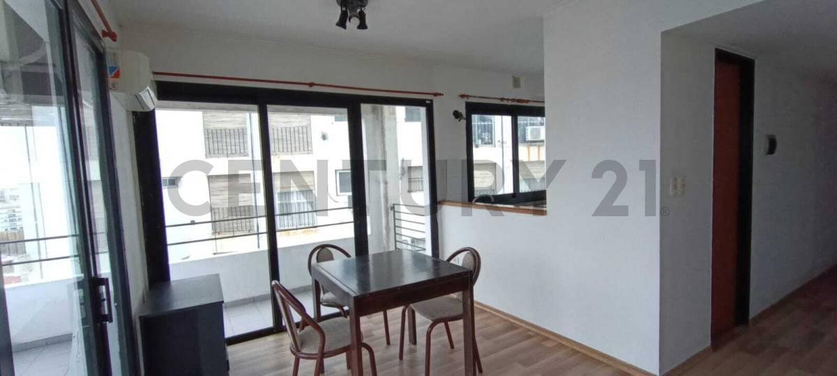Foto de DEPARTAMENTO DE 1 DORMITORIO Y COCHERA!, imagen 3