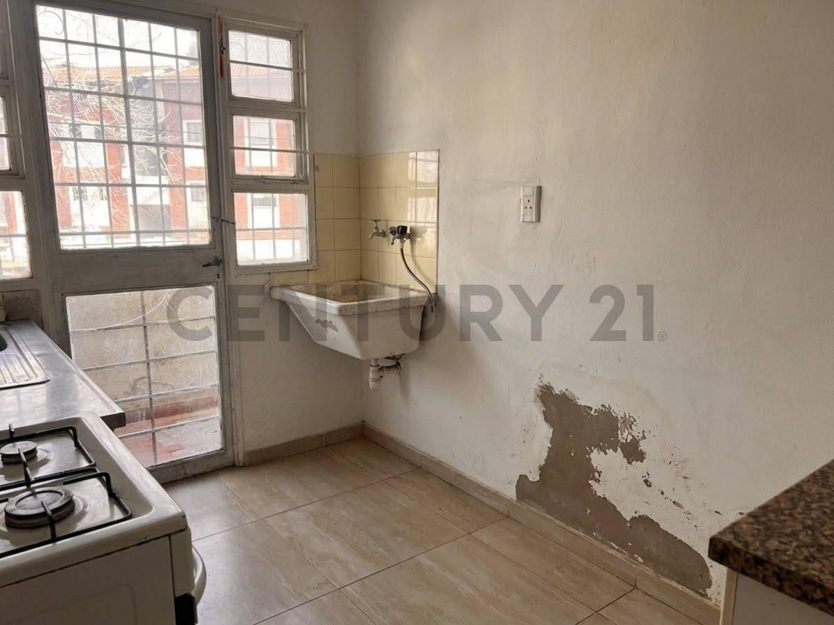 Foto de DEPARTAMENTO EN VENTA EN LOS HORNOS, LA PLATA, imagen 3