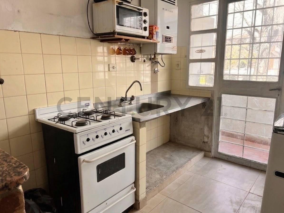 Foto de DEPARTAMENTO EN VENTA EN LOS HORNOS, LA PLATA, imagen 2