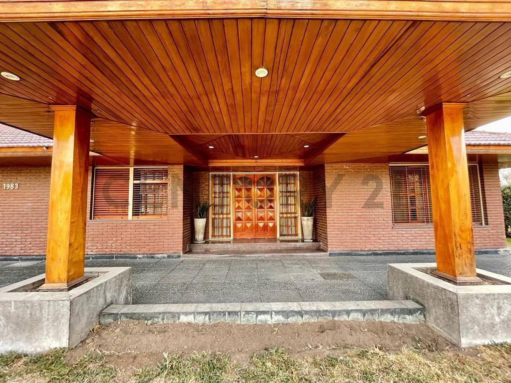 Foto de Casa en venta 4 dormitorios en Gonnet, imagen 2