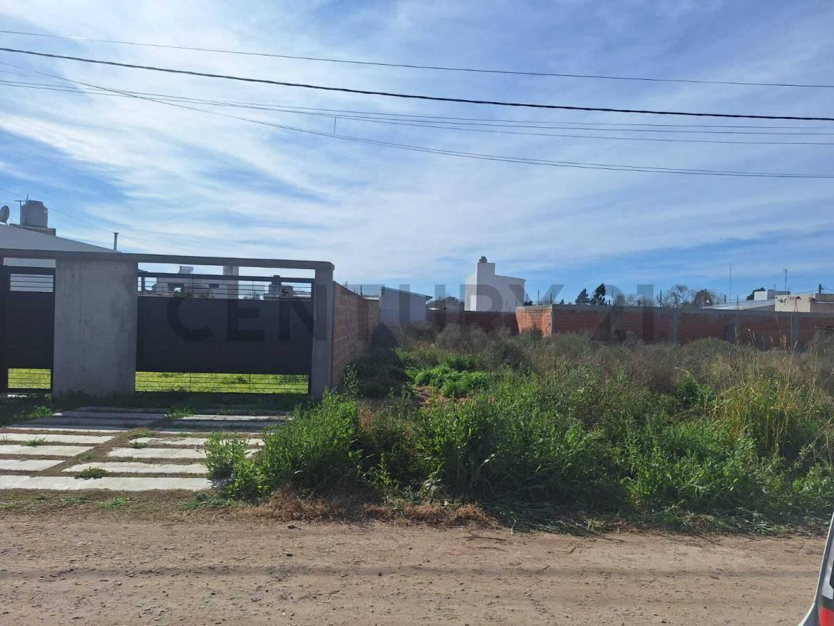 Foto de Terreno en Venta!! Barrio Aeropuerto, La Plata, imagen 1