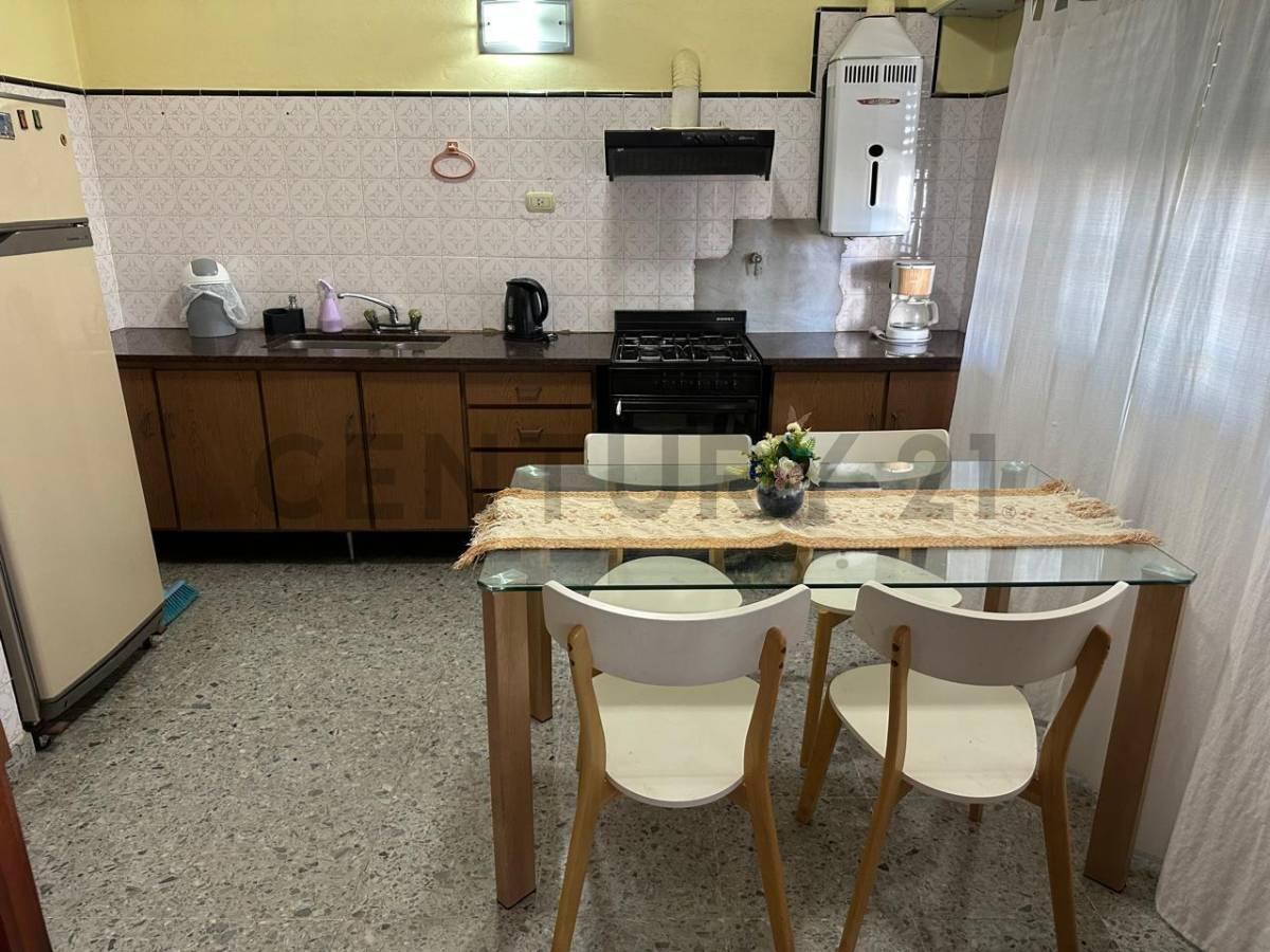 Foto de Casa dos dormitorios + local en venta Berisso, imagen 4