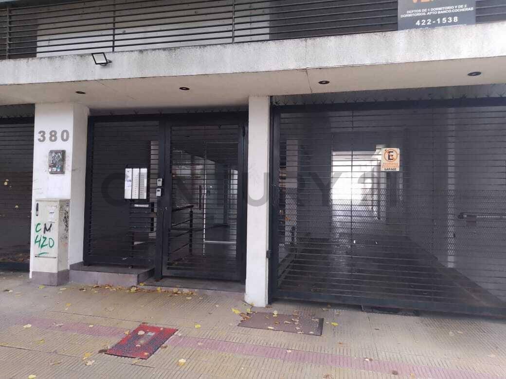 Foto de Venta Monoambiente amoblado + Cochera en La Plata, imagen 2