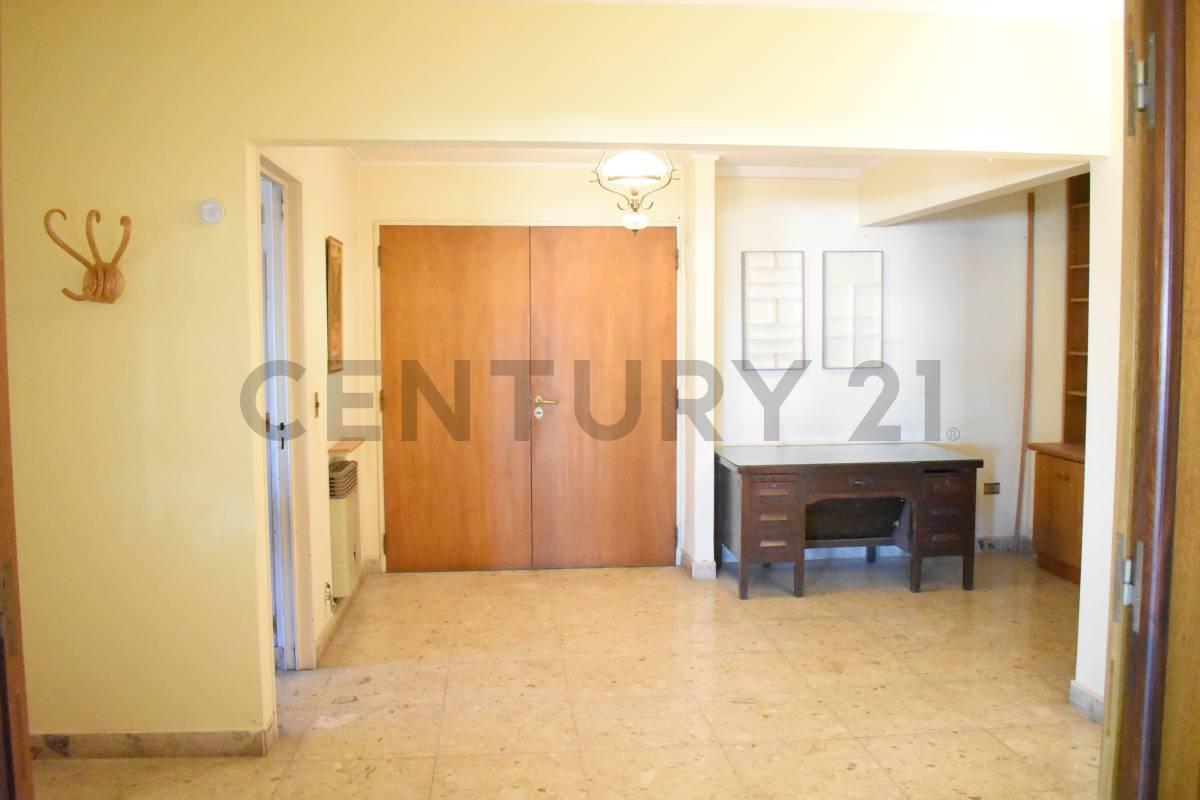Foto de VENTA DE DEPARTAMENTO CON COCHERA , LA PLATA, imagen 4