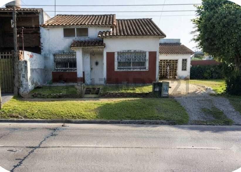 Foto de Casa + Terreno para desarrolladores en Ringuelet, imagen 1