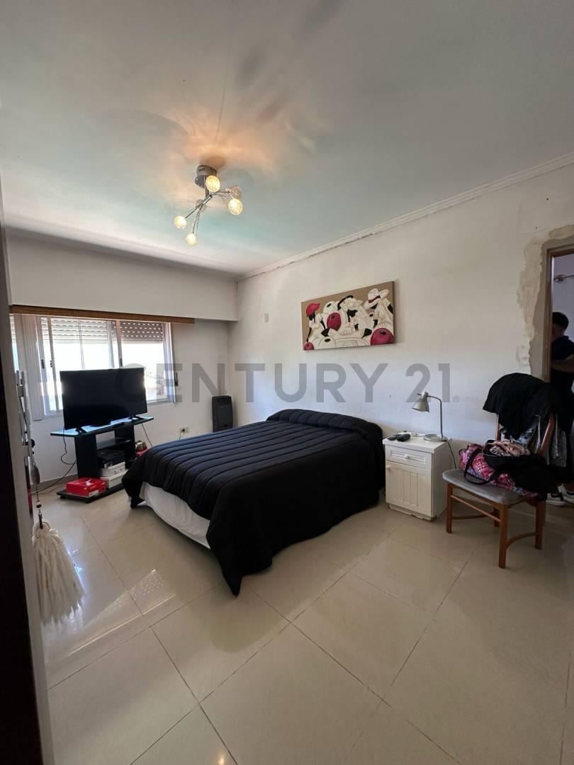 Foto de Casa en venta de 3 ambientes ubicada en un entorno tranquilo de Berisso, imagen 5