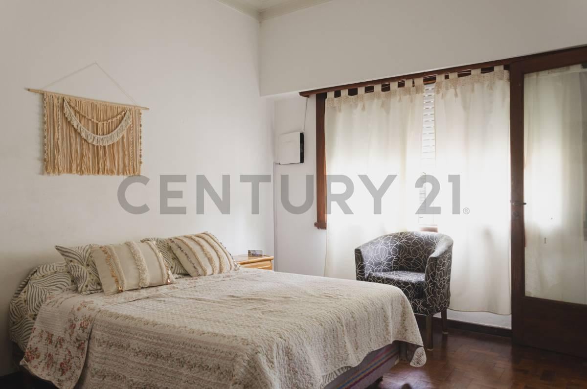 Foto de OPORTUNIDAD!!! 2 CASAS Y COCHERA EN BLOCK, imagen 5