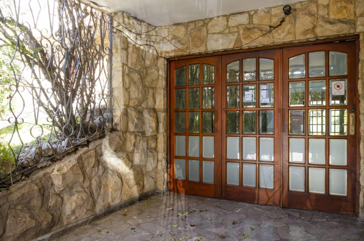 Foto de Casa 3 dormitorios en venta La Plata, imagen 2