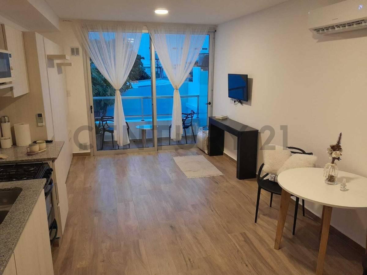 Foto de Monoambiente con balcón en venta en La Plata, imagen 1