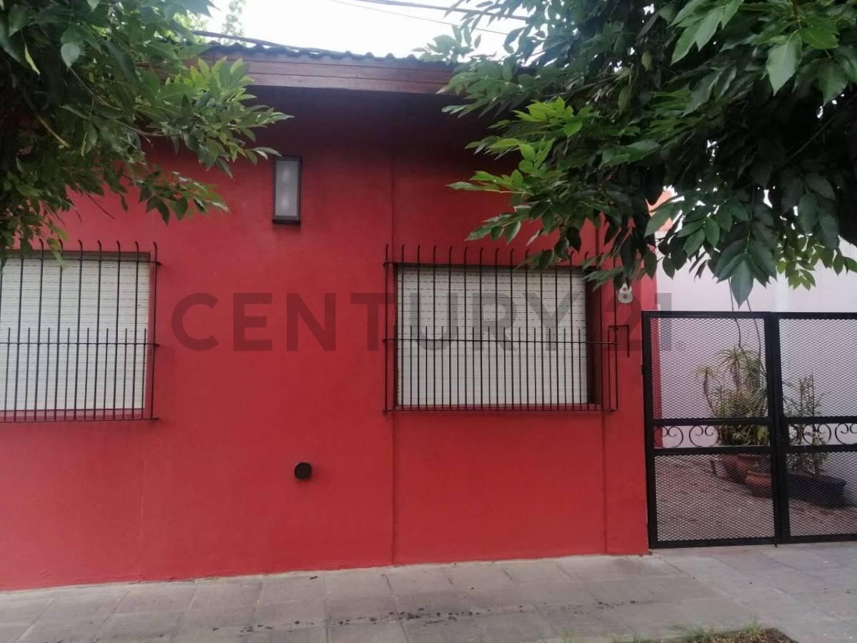 Foto de PH tipo casa , 2 dormitorios en venta zona villa elvira, imagen 2