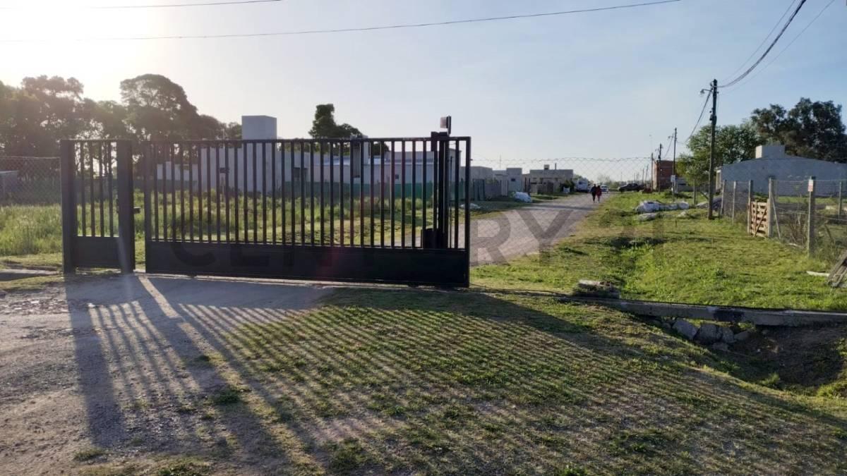 Foto de Terreno en venta, Barrio Aires de Arana 630 y 135 Lote 52, imagen 1