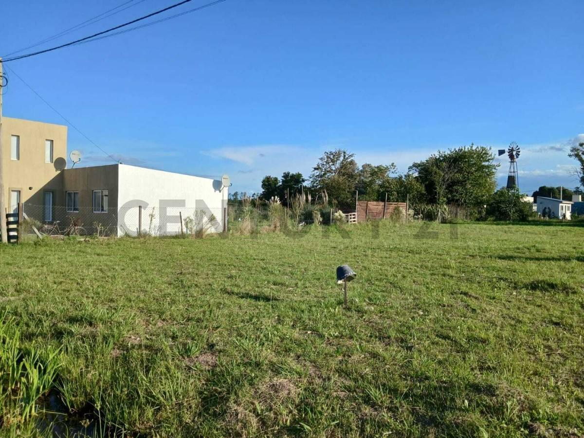 Foto de Terreno en venta, Barrio Aires de Arana 630 y 135 Lote 52, imagen 3