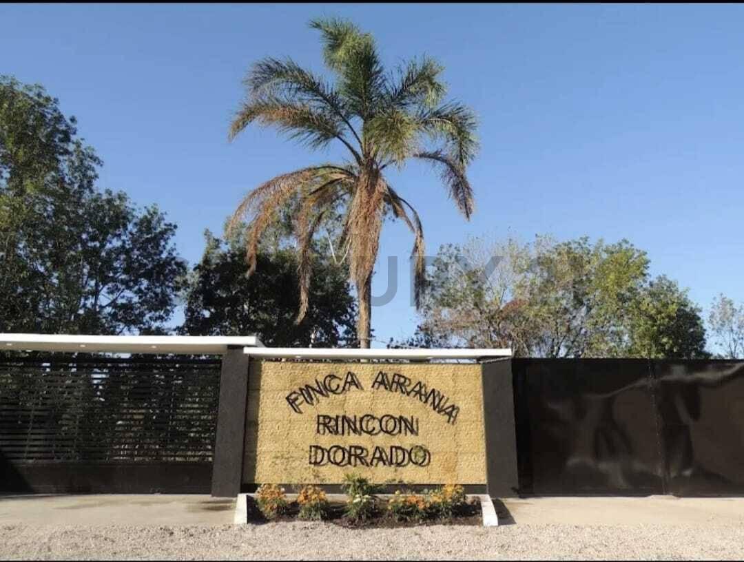 Foto de LOTE DE 1033 m2 con pileta y galería En Condominio Finca Rincón Dorado, imagen 2