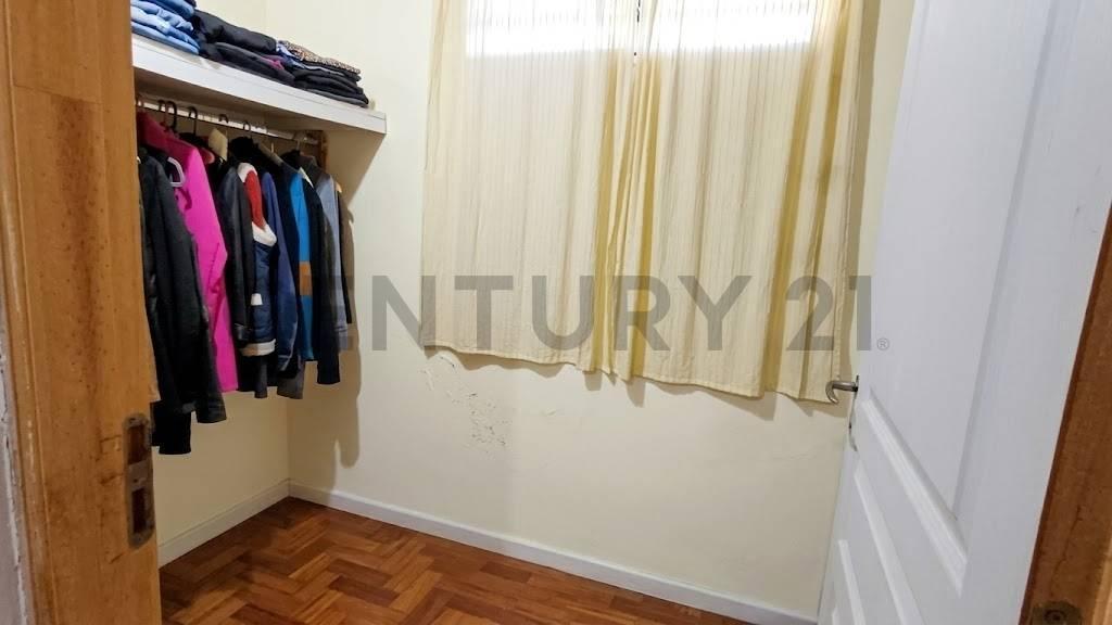 Foto de HERMOSA CASA CON AMPLIO PATIO EN ARTURO SEGUÍ, imagen 3