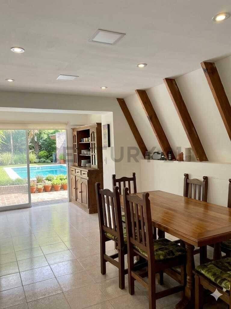 Foto de Casa alpina en venta en City Bell, imagen 3