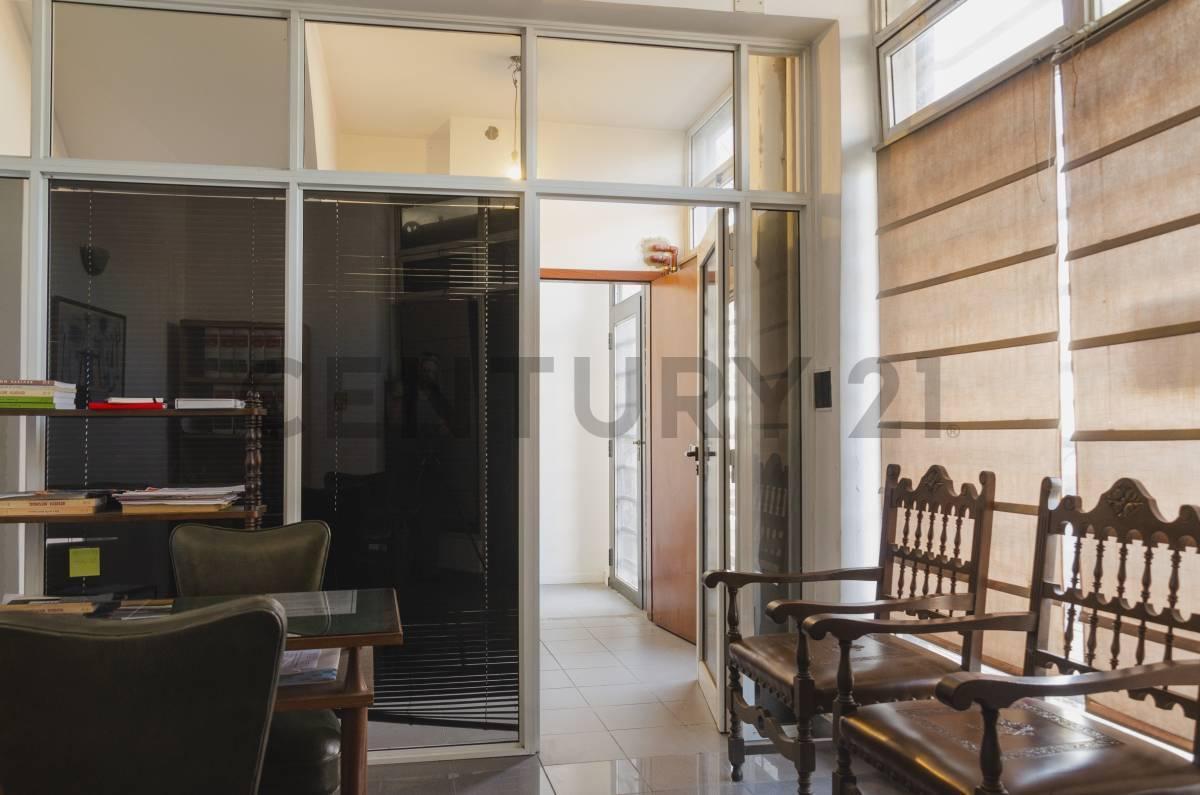 Foto de VENTA LOCAL + DEPARTAMENTO 2 DORMITORIOS (frente a la Municipalidad de, imagen 5