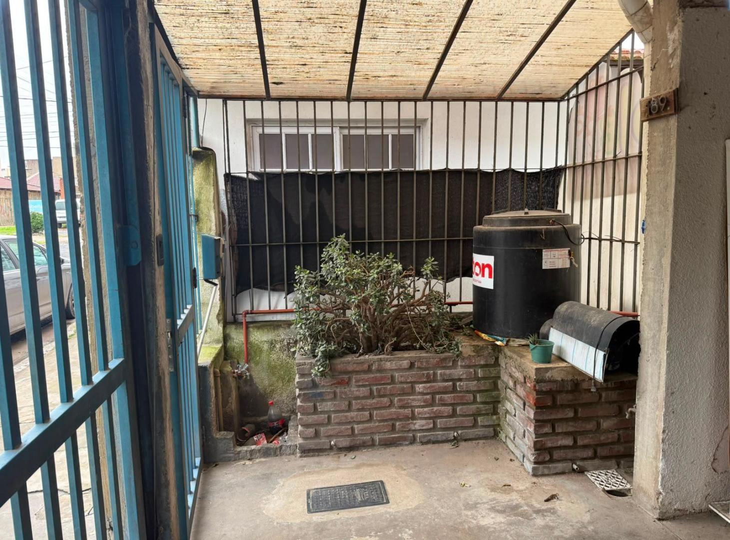 Foto de Casa Duplex en venta en Villa Elvira, imagen 3