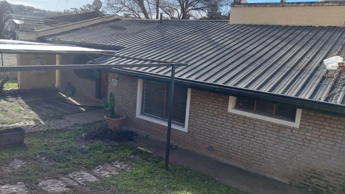 Alquiler Anual casa 2 dormitorios con escritorio Villa Carlos Paz 8