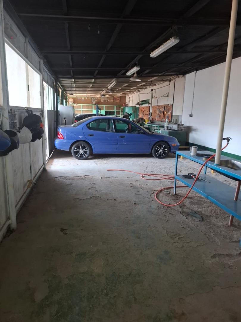 CIPOLLETTI VENDE GALPON + CASA