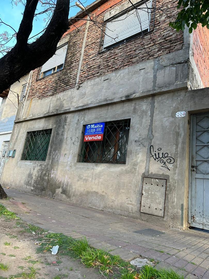 Excelente Oportunidad! Vivienda Multifamiliar a Reciclar! 4
