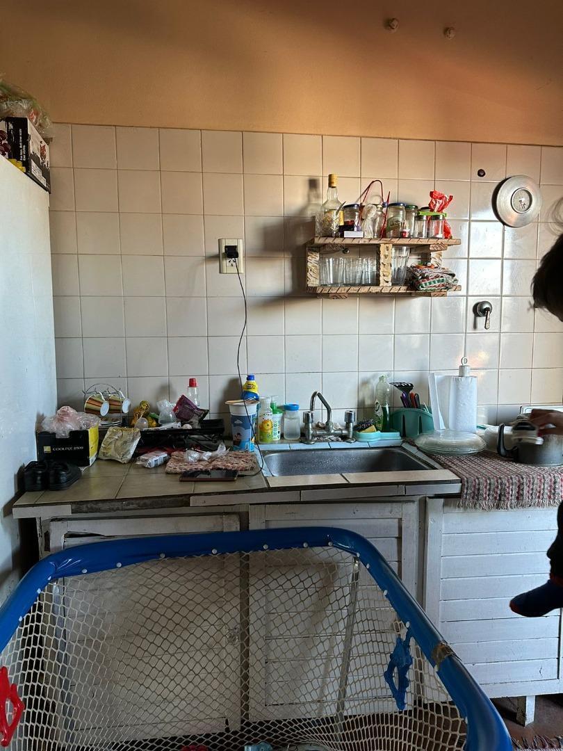 Excelente Oportunidad! Vivienda Multifamiliar a Reciclar! 5