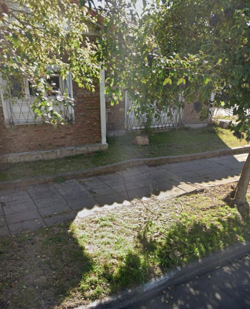 Lote propio en esquina - Ideal Desarrollo Inmombiliario