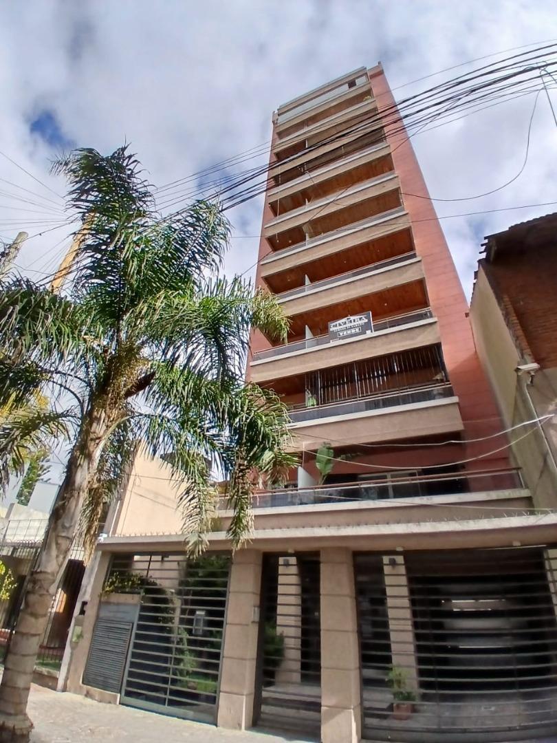 Departamento En Lanus Oeste - 2 ambientes con doble balcón -