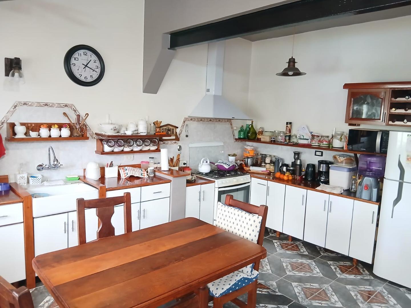 Foto de Casa en lote propio, dos habitaciones pileta y parrilla, imagen 3