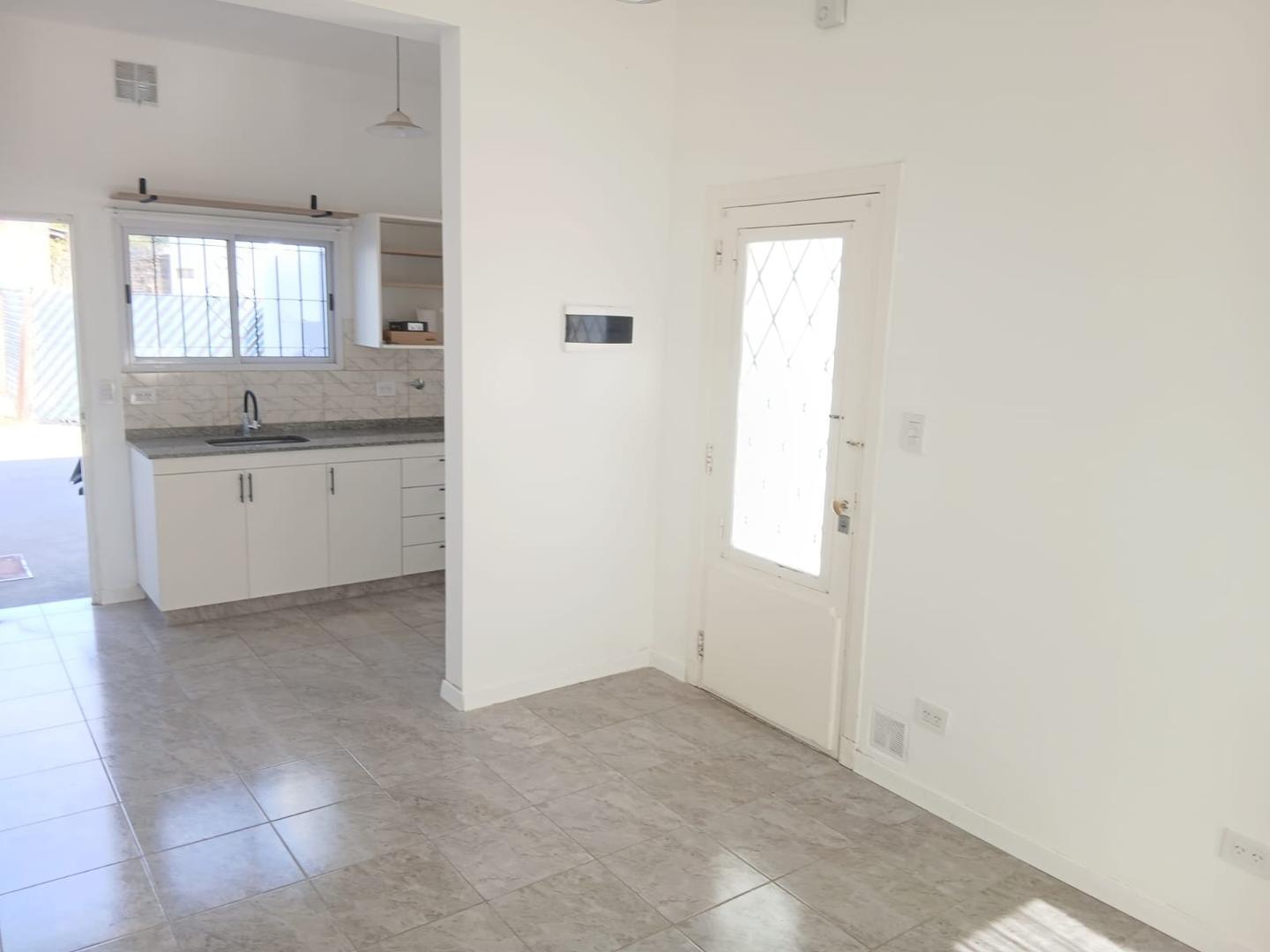 Foto de Casa de 3 ambientes con patio, imagen 3