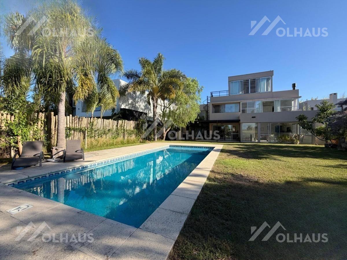 Casa  en Venta en Santa Catalina, Villanueva, Tigre