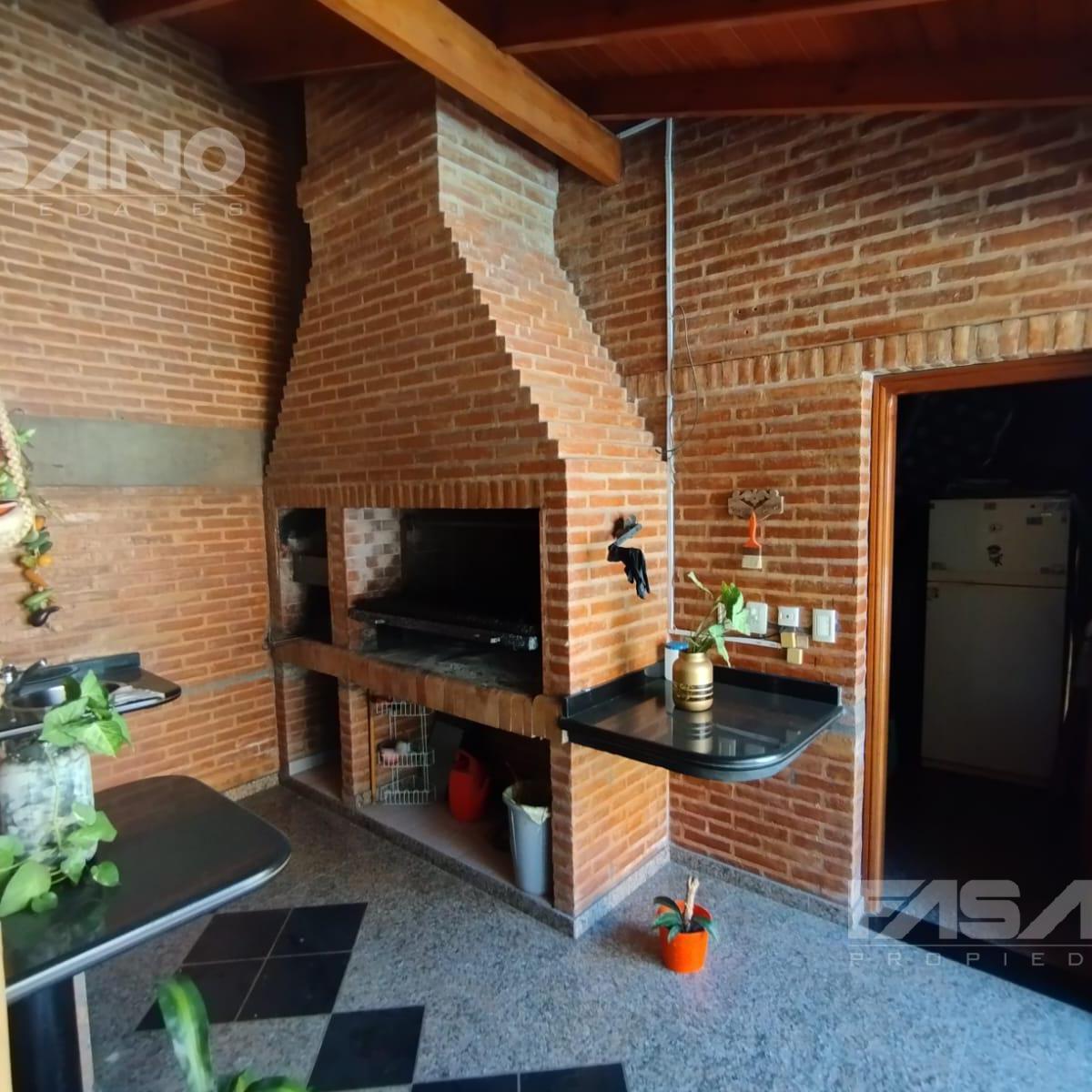 Casa en Venta en Villa Devoto - Acepta Permuta 2