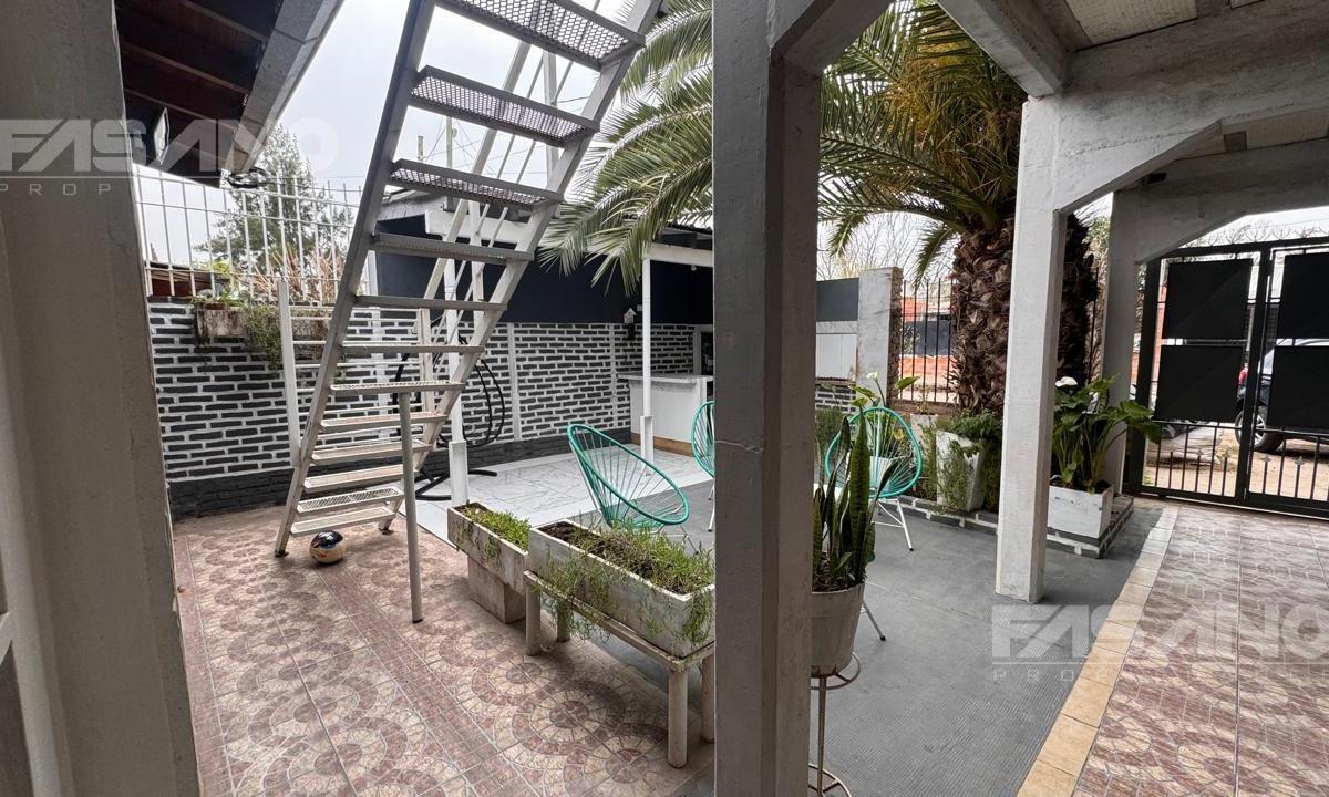 Venta Casa Multifamiliar en Zona San Andrés 1