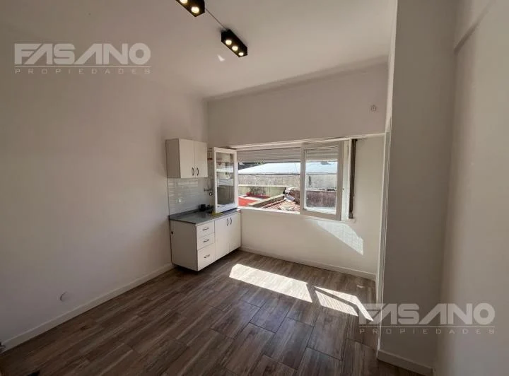 MONOAMBIENTE EN ALQUILER, APTO PROFESIONAL, CENTRO , VILLA BALLESTER. 4