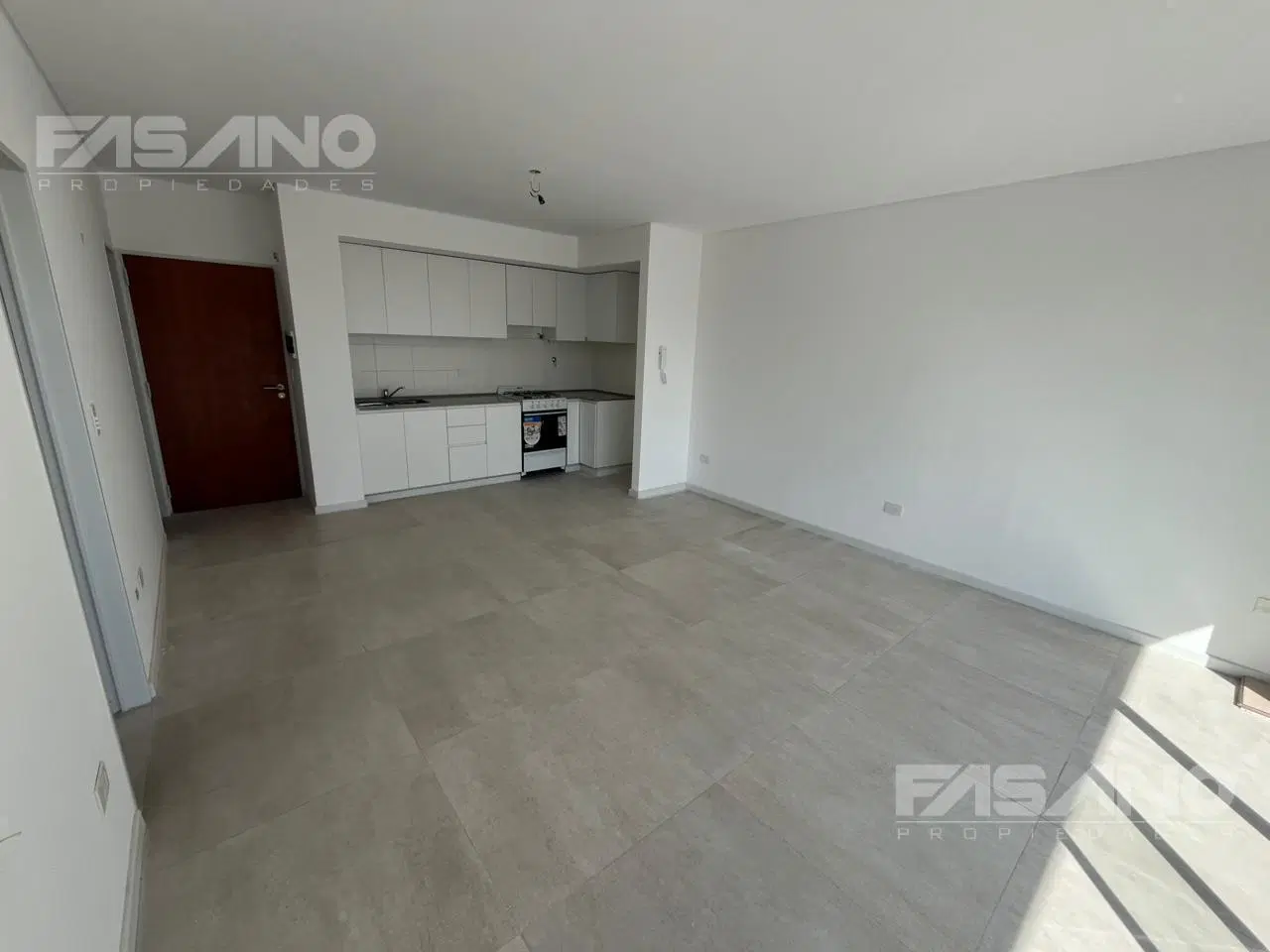 DEPARTAMENTO C/ COCHERA EN ALQUILER - CHILAVERT 3