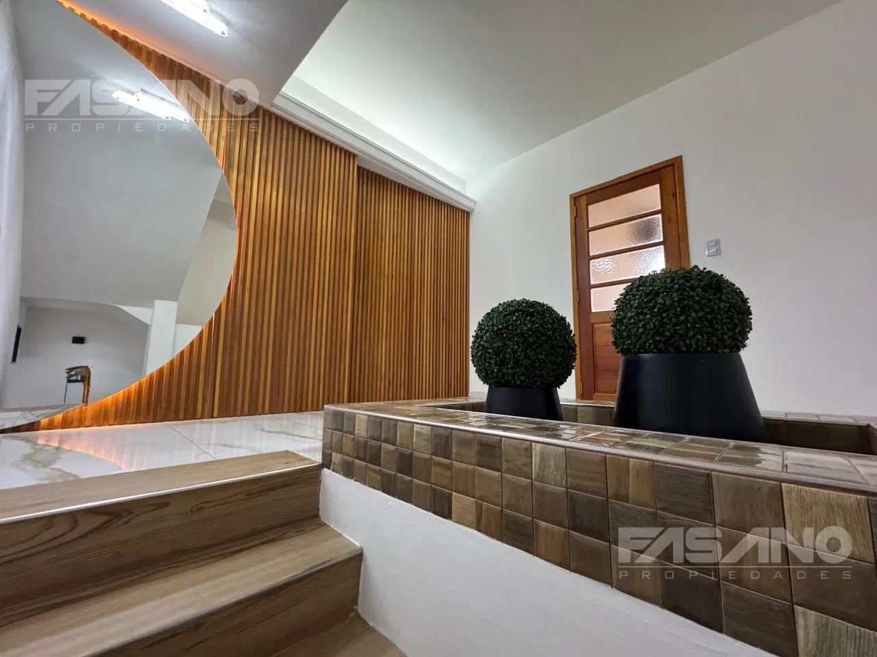 PH 5 AMB. CON LUJOSO DISEÑO EN VENTA - VILLA BALLESTER 2