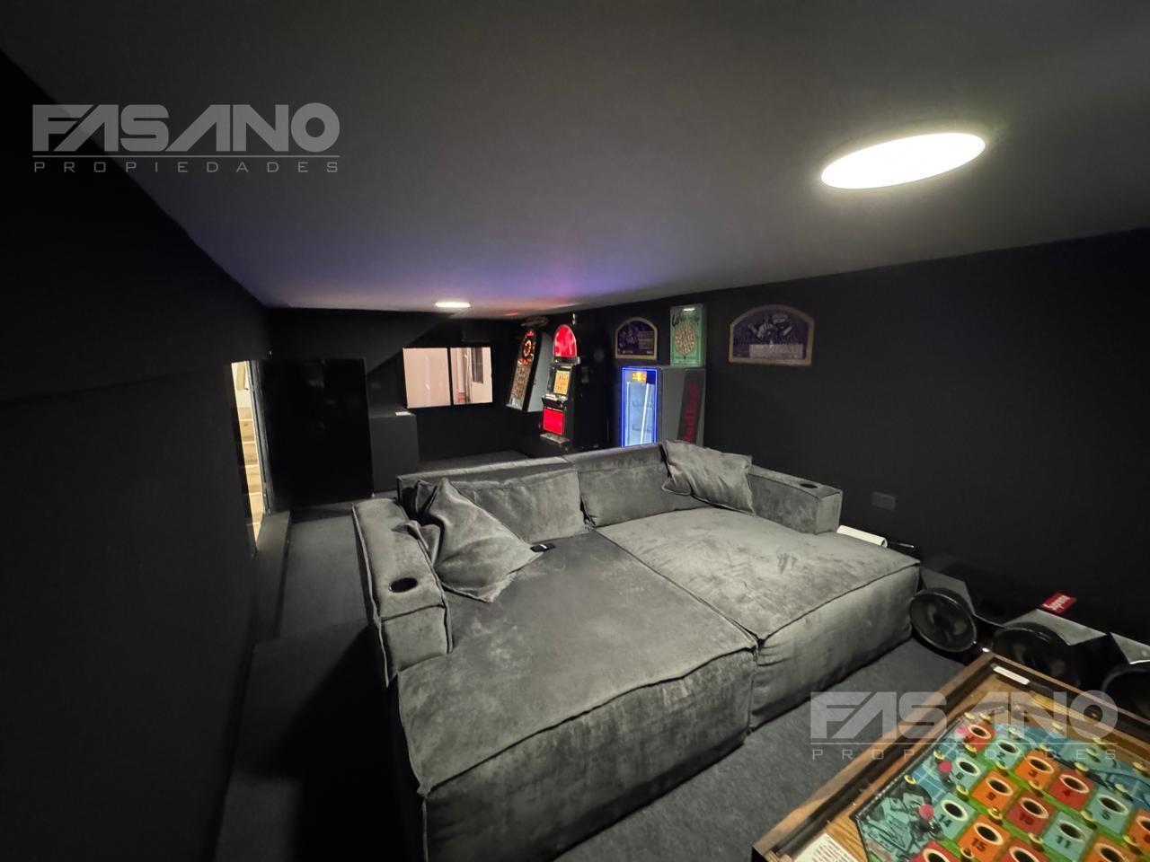 PH 5 AMB. CON LUJOSO DISEÑO EN VENTA - VILLA BALLESTER