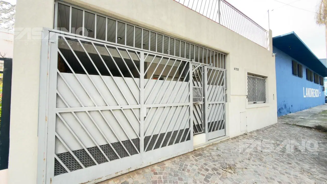 Casa en Villa Coronel José M. Zapiola 2