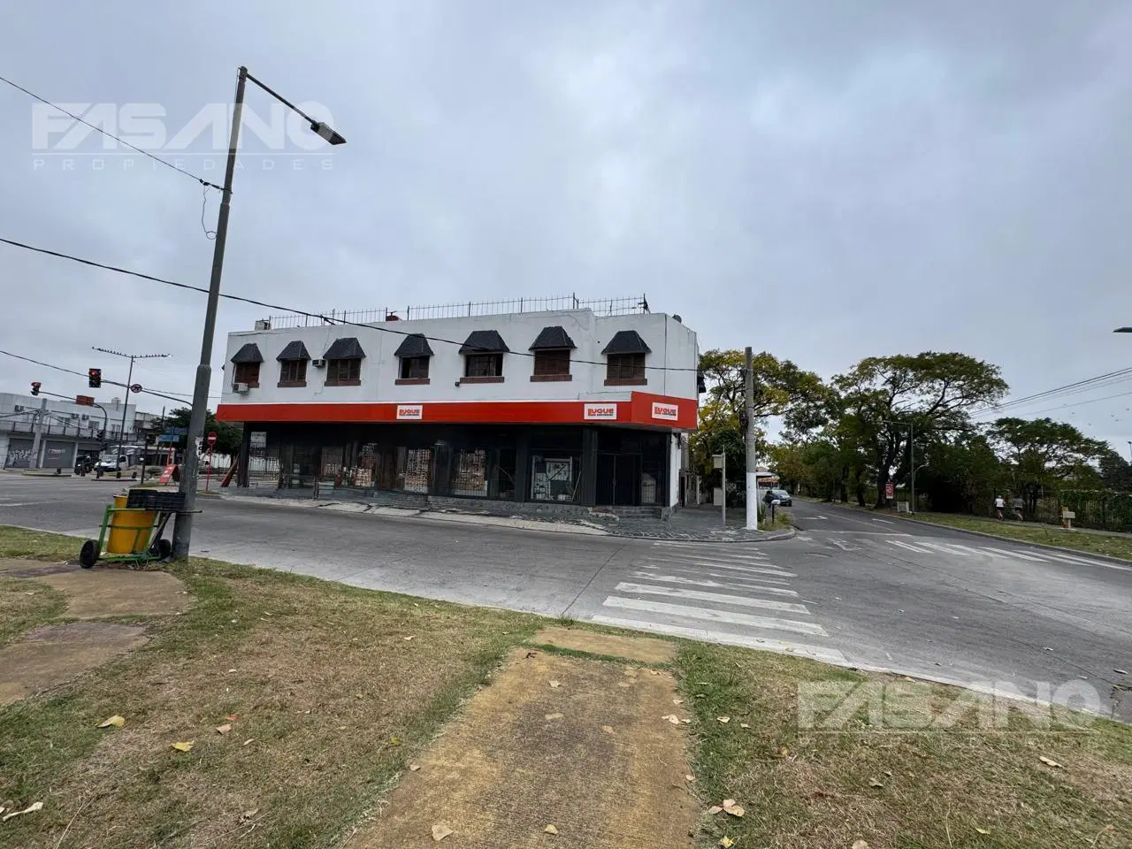 AMPLIO PH 3 AMB EN BALLESTER - PATIO - APTO MASCOTAS  - SIN EXPENSAS 2