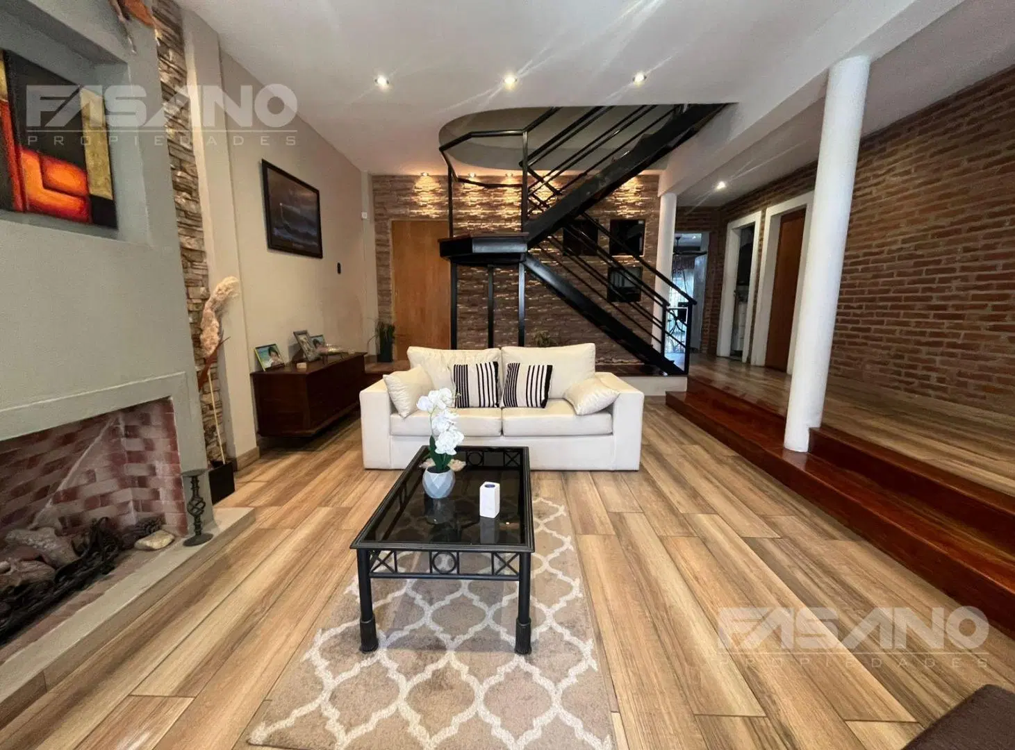 CASA DE DOS PLANTAS CON JARDIN EN VENTA - BOULOGNE SUR MER 5