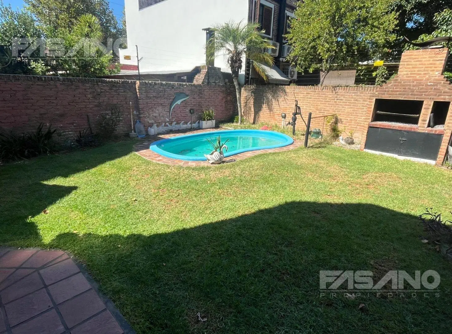 CASA DE DOS PLANTAS CON JARDIN EN VENTA - BOULOGNE SUR MER 4